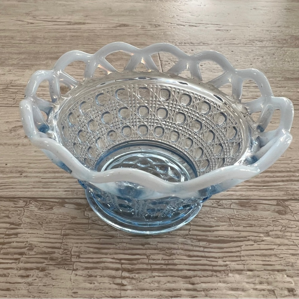 VINTAGE IMPERIAL "KATY LACE" OPALESCENT BLUE GLASS BOWL
